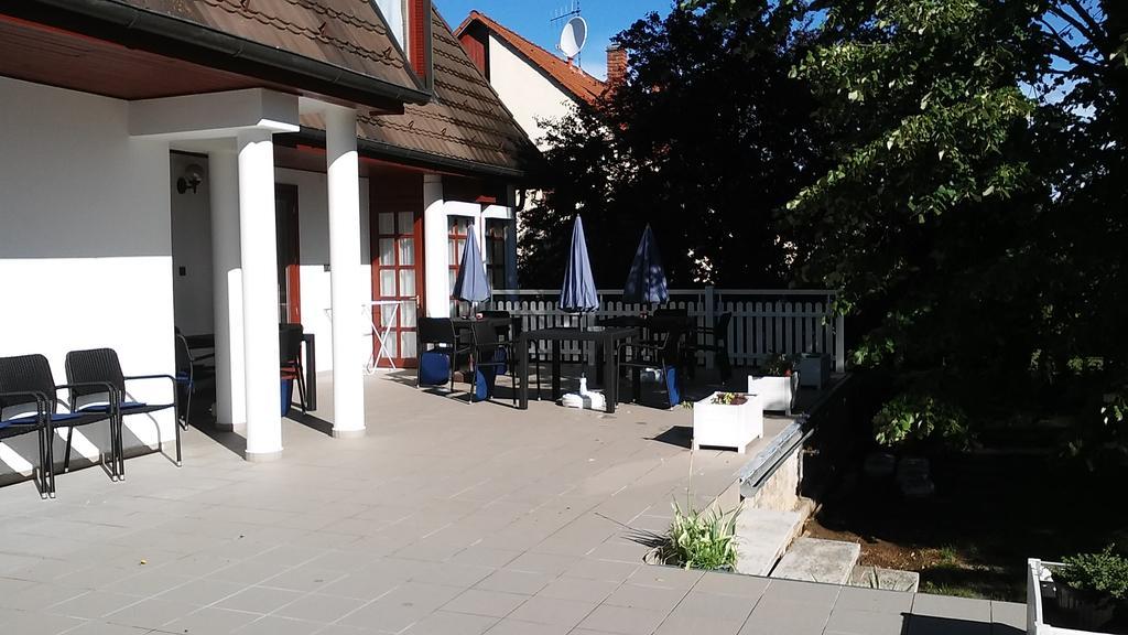 مبيت وإفطار Bük Szilvia Gastehaus المظهر الخارجي الصورة
